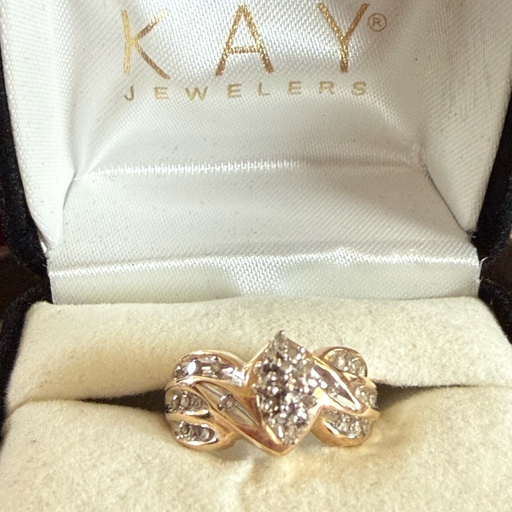 Kay Jewelers Gold and white gold two tone 14k